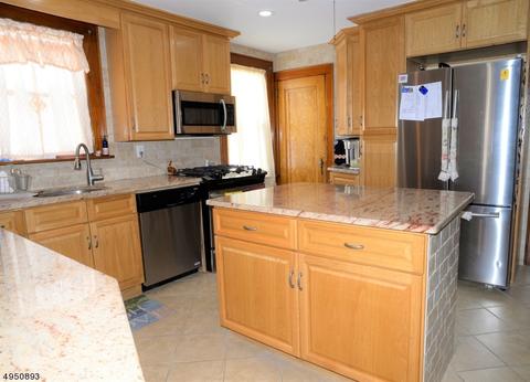846 Ratzer Rd, Wayne, NJ 07470 photo 7