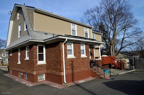 846 Ratzer Rd, Wayne, NJ 07470 photo 2