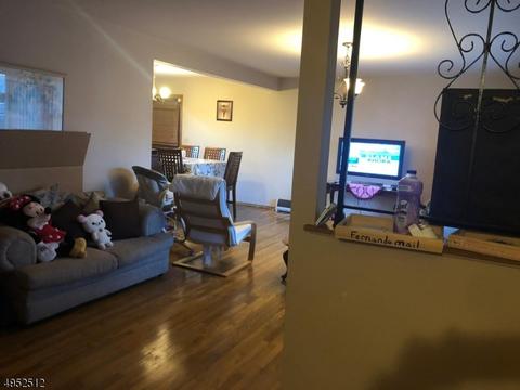 58 Skylark Pl, Clark, NJ 07066 photo 4