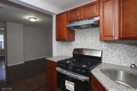 470 Flagg St, Orange, NJ 07050 photo 6