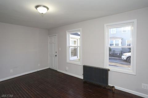 470 Flagg St, Orange, NJ 07050 photo 3