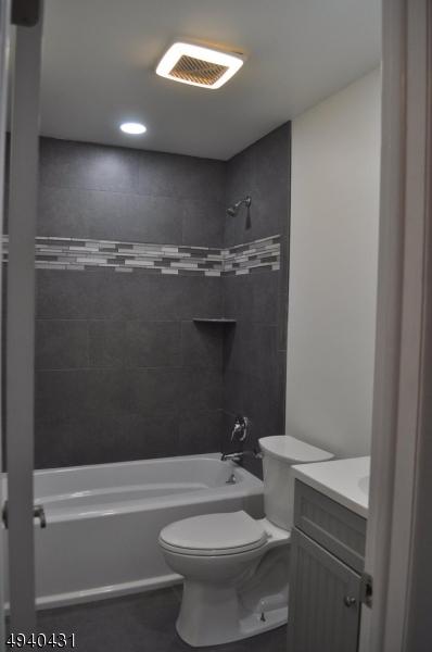 706 E Baldwin St, Hackettstown, NJ 07840 photo 8