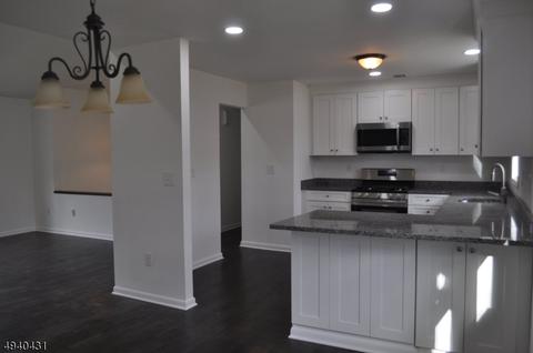 706 E Baldwin St, Hackettstown, NJ 07840 photo 4