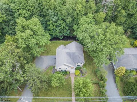 93 Brook Ter, Wayne, NJ 07470 photo 24