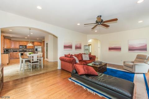 93 Brook Ter, Wayne, NJ 07470 photo 9