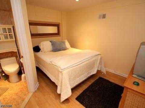 2204 Park Pl, Springfield, NJ 07081 photo 3
