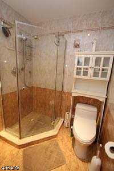 2204 Park Pl, Springfield, NJ 07081 photo 2