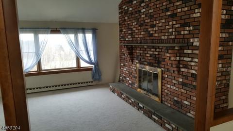 22 Quarry Rd, Wantage, NJ 07461 photo 2