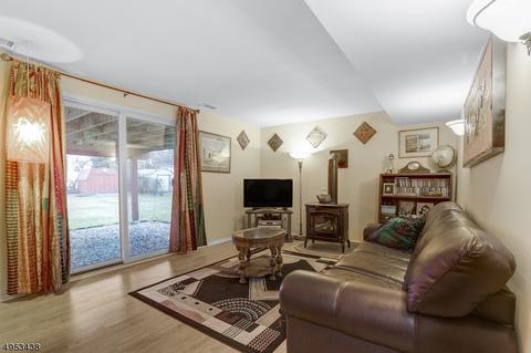 129 Laauwe Ave, Wayne, NJ 07470 photo 16