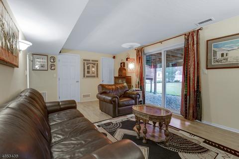 129 Laauwe Ave, Wayne, NJ 07470 photo 17