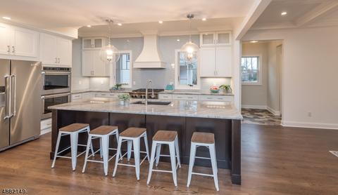 99 Myrtle Ave, Millburn, NJ 07041 photo 8