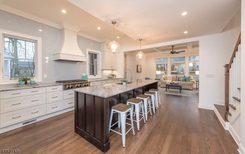 99 Myrtle Ave, Millburn, NJ 07041 photo 2
