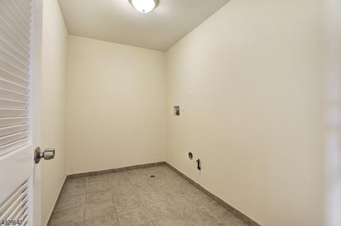 21 Seabury St, Newark, NJ 07104 photo 13