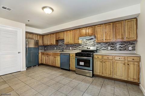 21 Seabury St, Newark, NJ 07104 photo 16