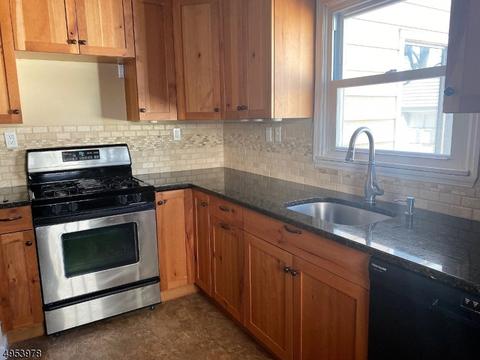49 Bergen Ave, Wanaque Boro, NJ 07420 photo 4