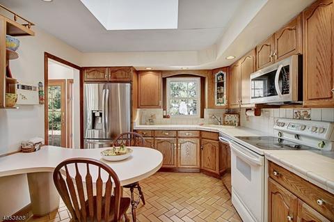 12 Whitney Dr, Berkeley Heights, NJ 07922 photo 11