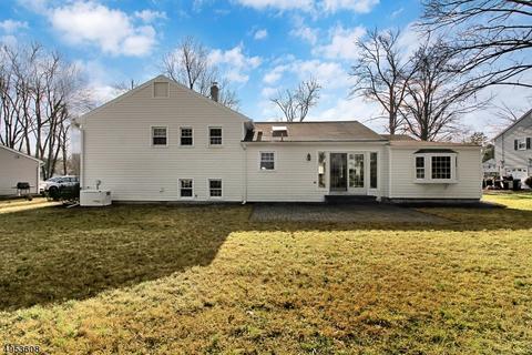 12 Whitney Dr, Berkeley Heights, NJ 07922 photo 2
