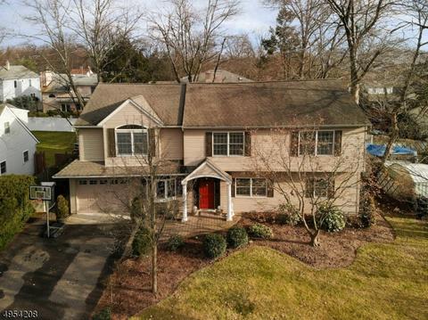 376 Hickory Ave, Paramus, NJ 07652 photo 2