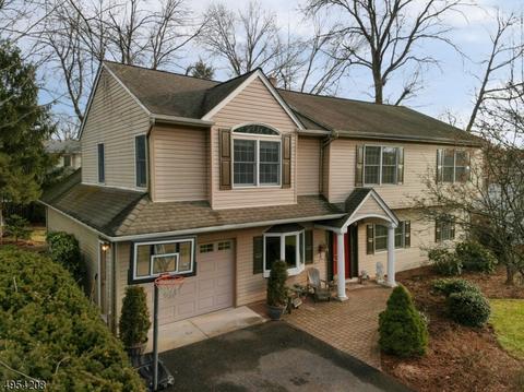 376 Hickory Ave, Paramus, NJ 07652 photo 1