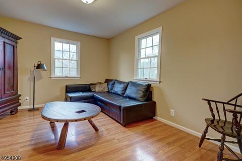 376 Hickory Ave, Paramus, NJ 07652 photo 7