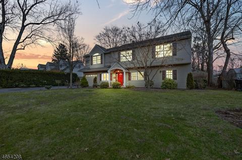 376 Hickory Ave, Paramus, NJ 07652 photo 22