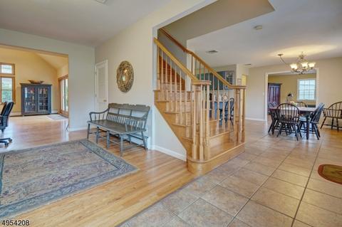 376 Hickory Ave, Paramus, NJ 07652 photo 3