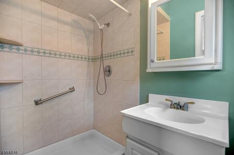 344 Summit Rd, Mountainside, NJ 07092 photo 12