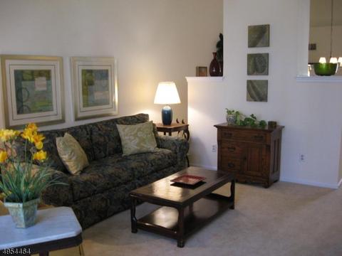104 Worcester Dr, Wayne, NJ 07470 photo 3