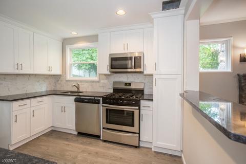 19 Laurel Dr, Wayne, NJ 07470 photo 14