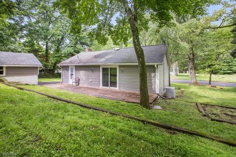 19 Laurel Dr, Wayne, NJ 07470 photo 24