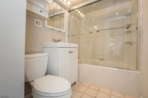 19 Laurel Dr, Wayne, NJ 07470 photo 20