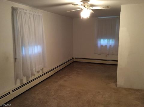 14 Arbor Rd, Wayne, NJ 07470 photo 8