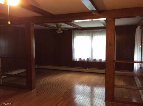 14 Arbor Rd, Wayne, NJ 07470 photo 3