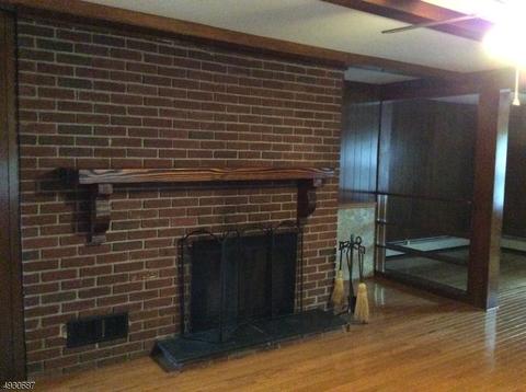 14 Arbor Rd, Wayne, NJ 07470 photo 2