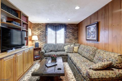 59 Rolling Hills Dr, Wayne, NJ 07470 photo 19