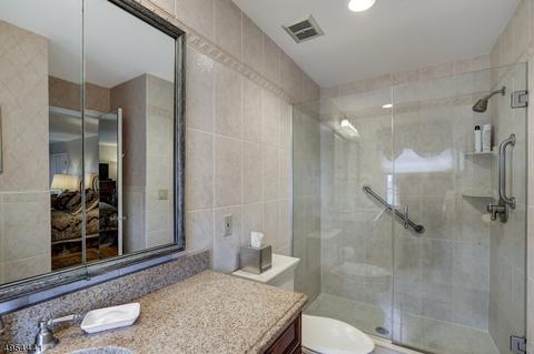 59 Rolling Hills Dr, Wayne, NJ 07470 photo 16