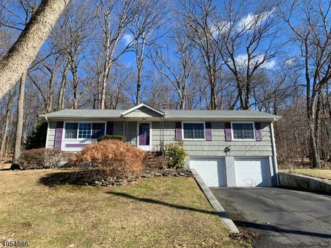 14 Evers Ct, Wayne, NJ 07470 photo 1