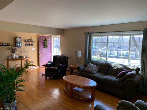 14 Evers Ct, Wayne, NJ 07470 photo 5