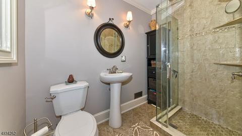 41 Ledge Rd, Wayne, NJ 07470 photo 10