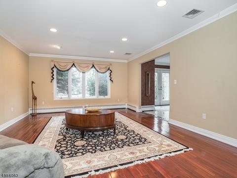 72 Carol Pl, Wayne, NJ 07470 photo 5