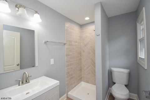 9 Rolling View Dr, Hackettstown, NJ 07840 photo 9