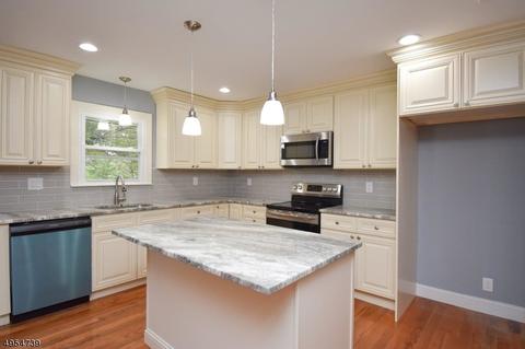 9 Rolling View Dr, Hackettstown, NJ 07840 photo 4
