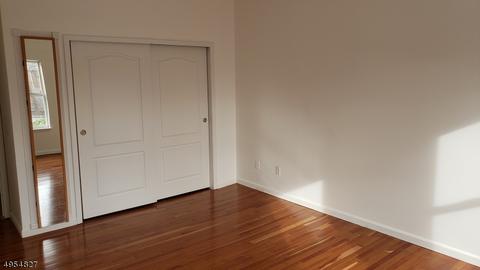 304 Brittany Dr, Wayne, NJ 07470 photo 8