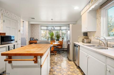 2 Chestnut St, Stanhope, NJ 07874 photo 8