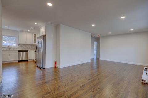 40 Jerome Pl, Wayne, NJ 07470 photo 7