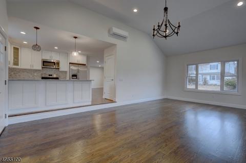 40 Jerome Pl, Wayne, NJ 07470 photo 10