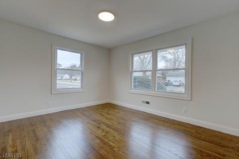 40 Jerome Pl, Wayne, NJ 07470 photo 16