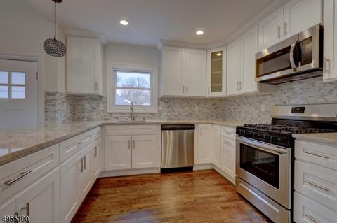 40 Jerome Pl, Wayne, NJ 07470 photo 9