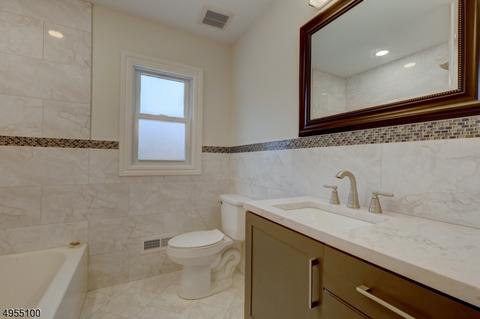 40 Jerome Pl, Wayne, NJ 07470 photo 13