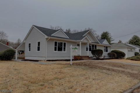 40 Jerome Pl, Wayne, NJ 07470 photo 3